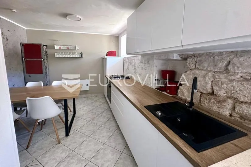 Cucina - Partially Renovated Stone House, Seafront in Prvić Luka
