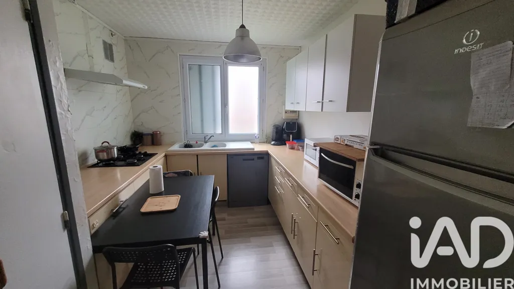 Cucina - 4-Piece Apartment with Intercom in Le Pontet