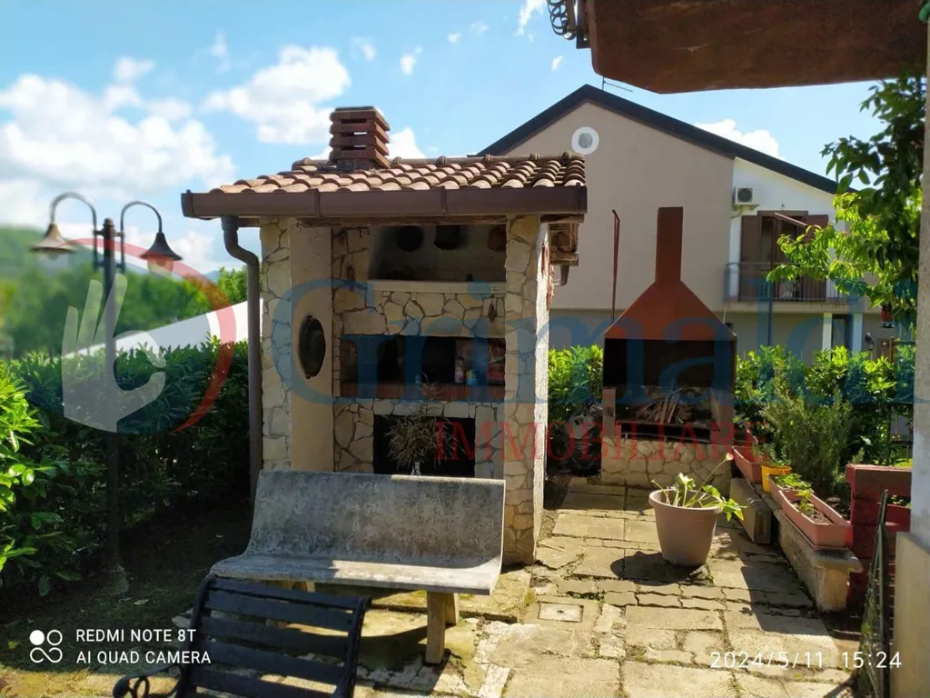 Terrasse - Villa with Garden in Montefredane
