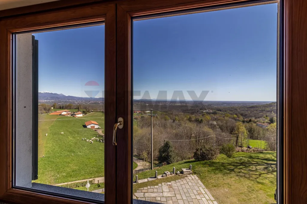 Stanze - Villa indipendente con parco privato a Magnano