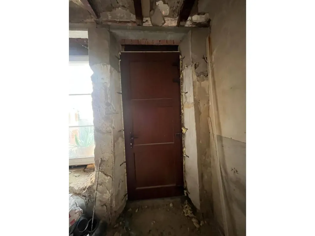 Esik - Townhouse for Renovation in Calpe's Old Town