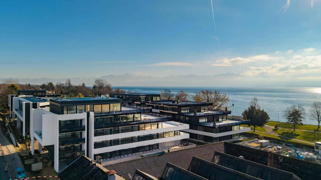 Vue aérienne - 4.5-Piece Apartment with Lake View in District D2