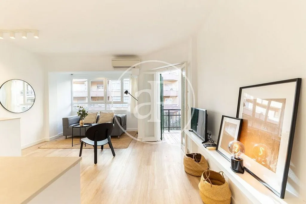 Séjour - Apartment with Balcony in Ponent