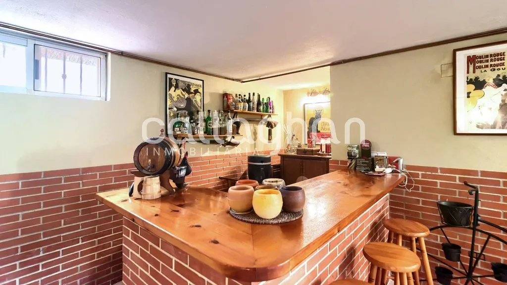 Rooms - Luxury Detached House with Pool in Paterna