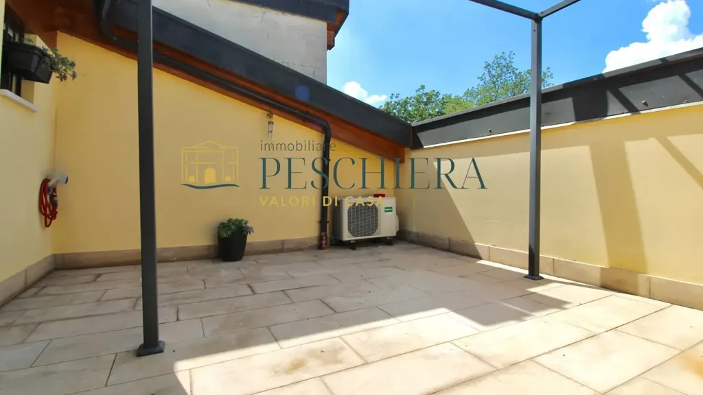 Terrass - Apartment with Pool in Valeggio Sul Mincio