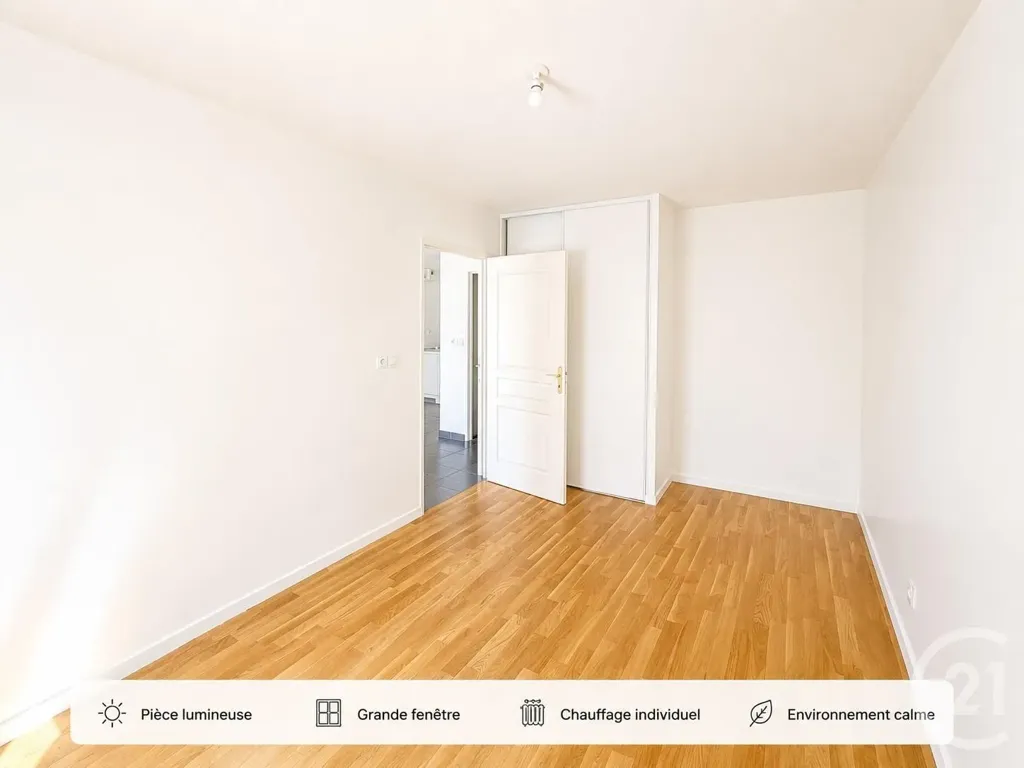 Rooms - T2 with Terrace in Oullins Centre