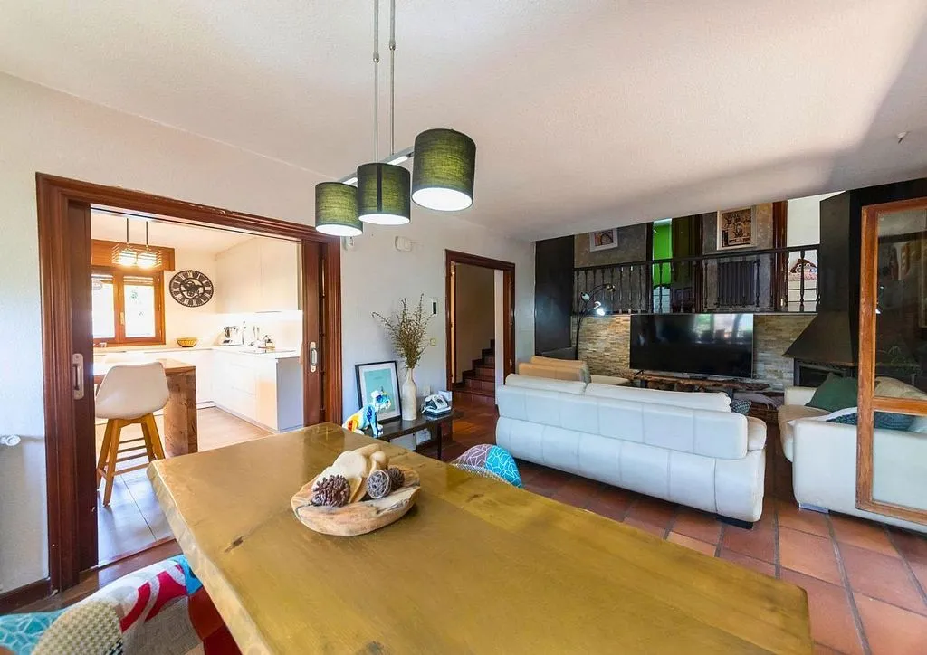 Salle à manger - Chalet with Pool and Terrace in Zizur Mayor