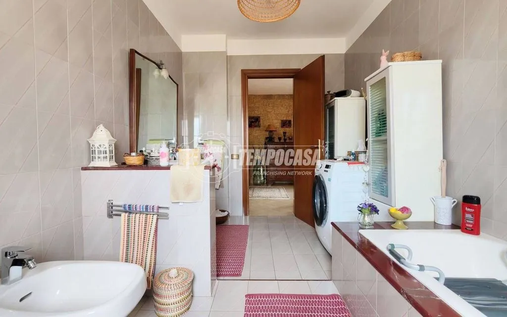 Salles de bain - Luxury Villa with Private Garden in Carraro Procino