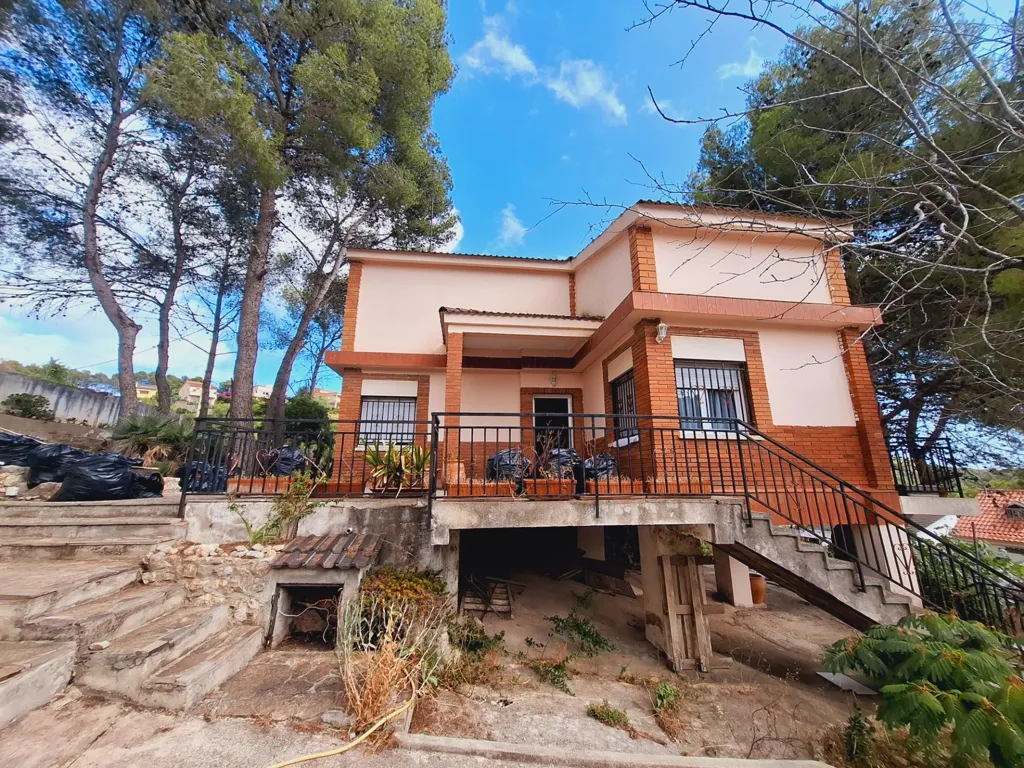 Välivaade - Detached House with Pool in Valldemar, Calafell