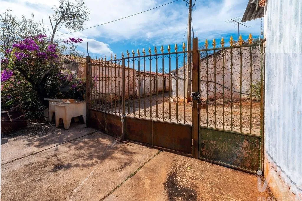 Aed - Luxury House with Tourism Potential in Alte