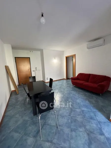 Söögituba - Modern Quadruplex with Balcony in Lecce