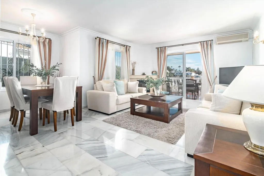 Soggiorno - Chalet with Pool and Terrace in Calahonda