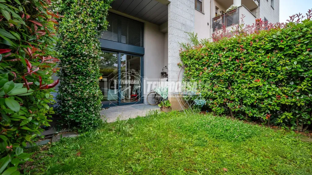 Aed - Loft with Private Garden in Milan