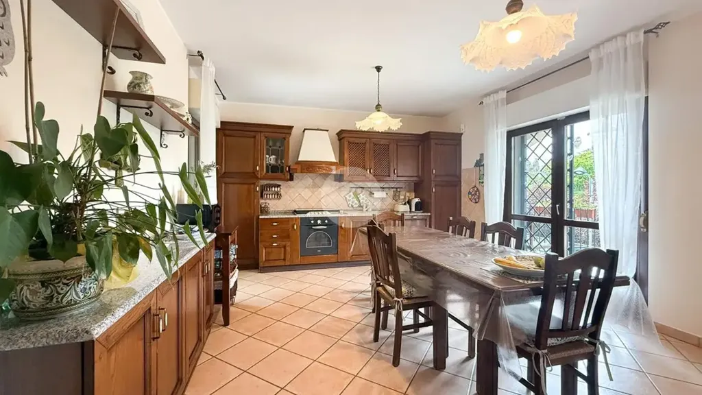 Dining Room - Modern Terrace Villa in Pettino, L'Aquila