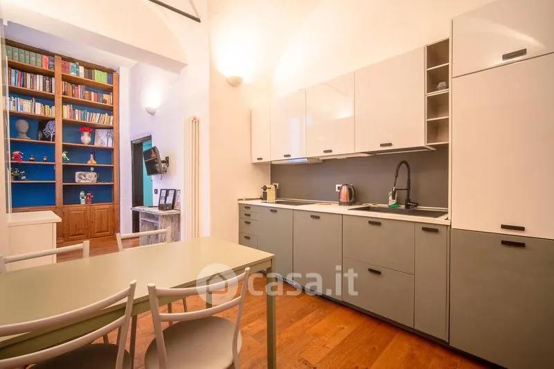 Köök - Rustic Apartment with Unique Ceilings in Genoa