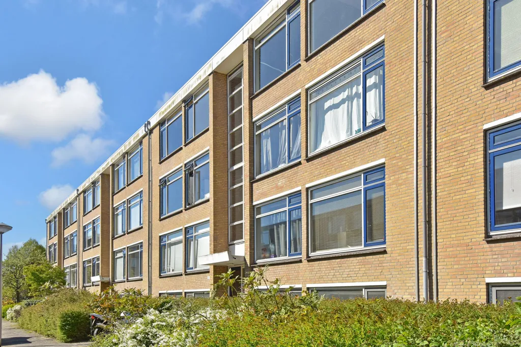 Välivaade - 4-Bedroom Apartment with Balcony near Delft