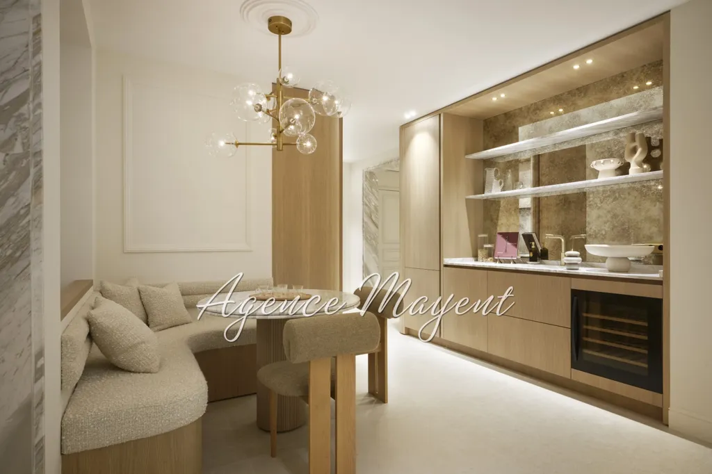 Salle à manger - Appartement Luxe avec Vue Mer à Cannes