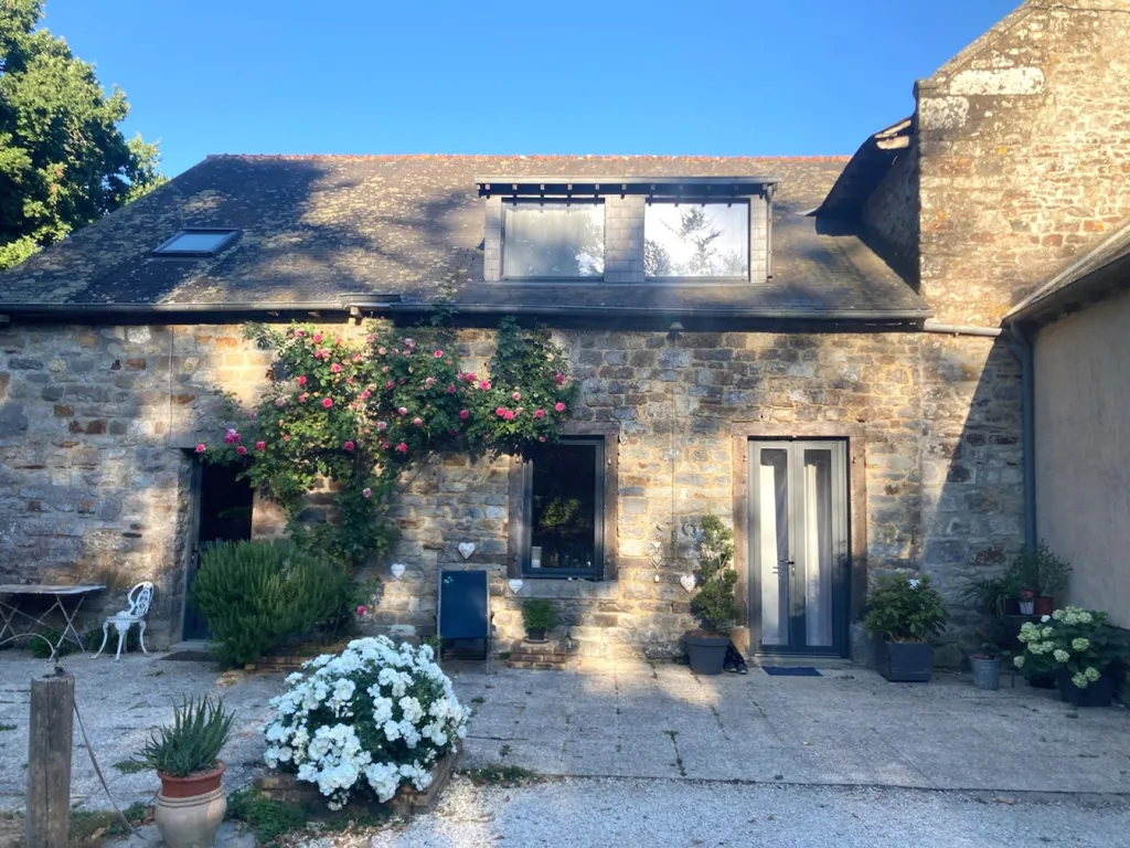 Extérieur - Maison de Caractère Ancien Prieuré à Melesse