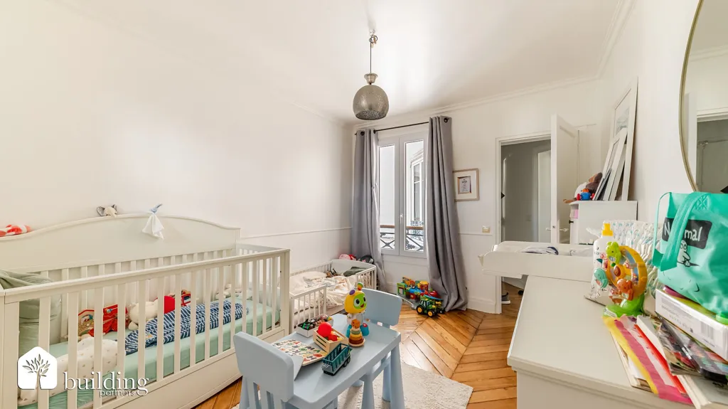 Chambres - Appartement 3 Pièces avec Cave à Levallois-Perret
