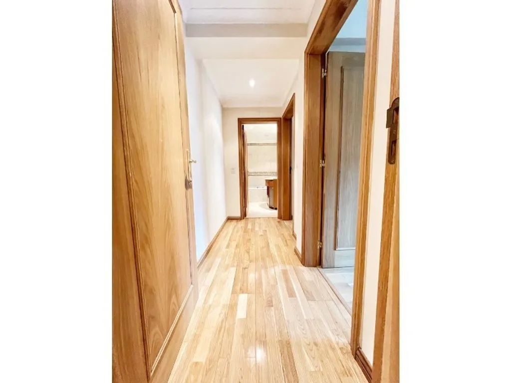 Esik - 2-Bedroom Flat with Portuguese Architecture in Lisbon