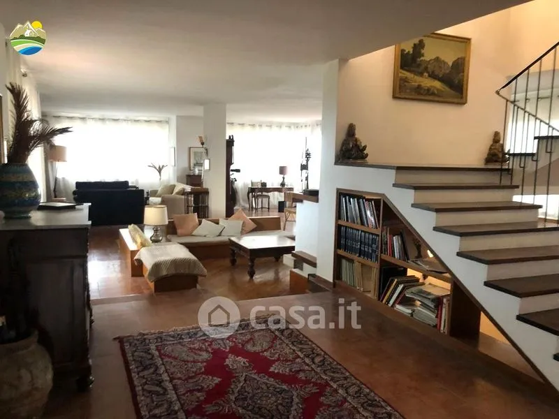 Séjour - Panoramic Villa with Private Park in Notaresco