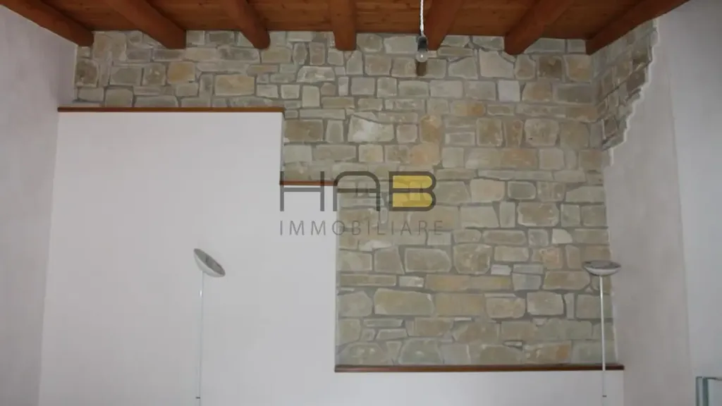 Rooms - Twin-Storey Apartment with Courtyard View in Erice
