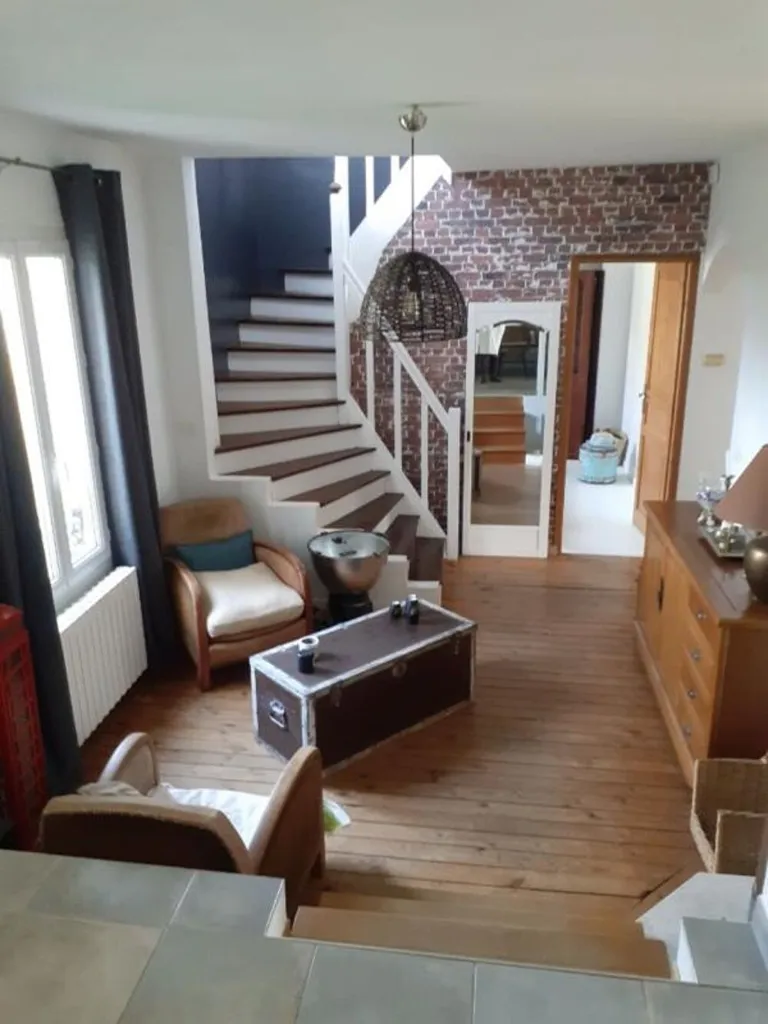 Séjour - Maison de 7 Pièces avec Jardin au Centre Ville de Chelles