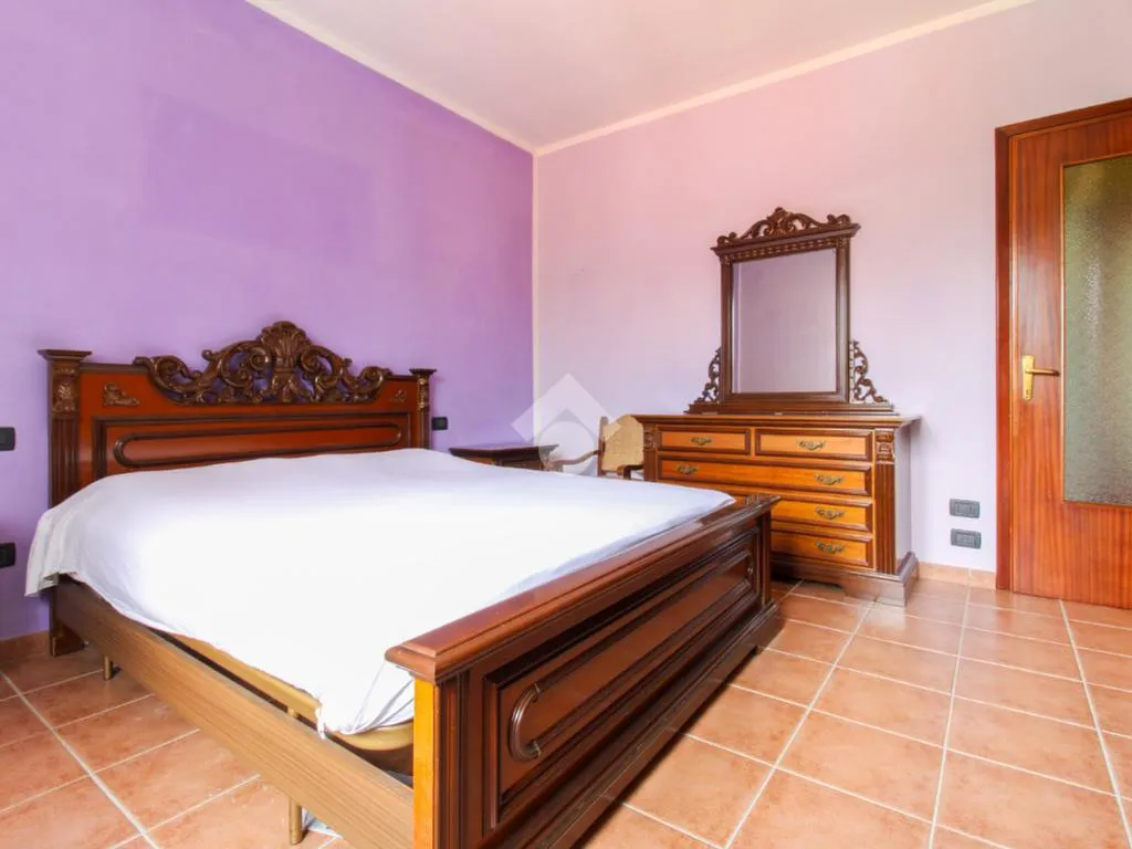 Chambres - Trilocale with Private Balcony in Vestone