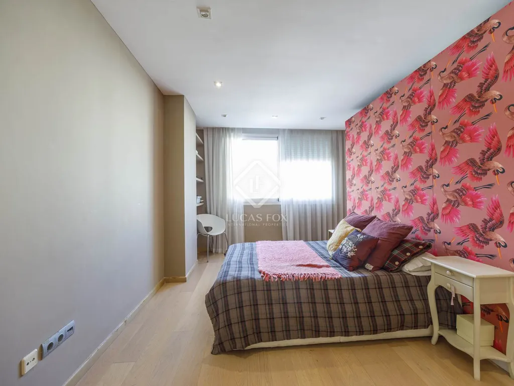 Bedrooms - Refurbished Apartment with Terrace in Valencia