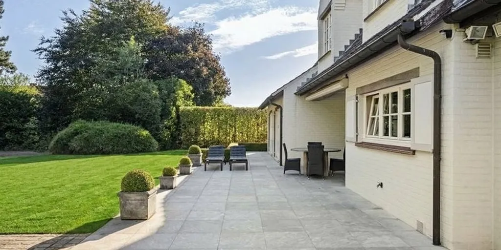 Terrass - Villa with Impressive Driveway in Bavikhove