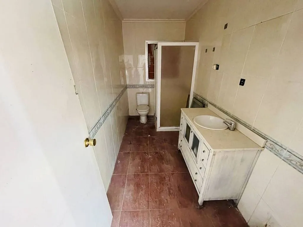 Vannitoad - Flat to Renovate in El Progreso