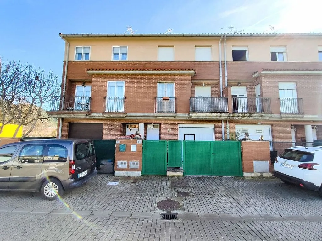 Extérieur - Adosado with Garden in Aoiz
