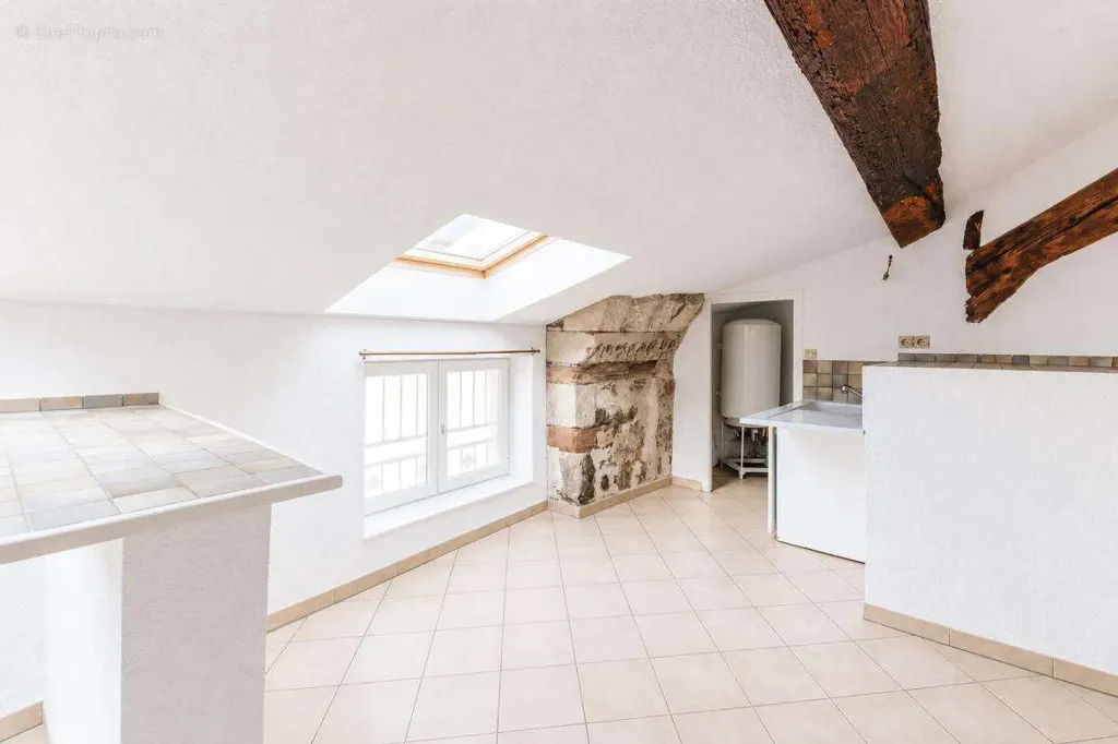 Stanze - Bright 4-Bed Apartment, Last Floor, Vienne