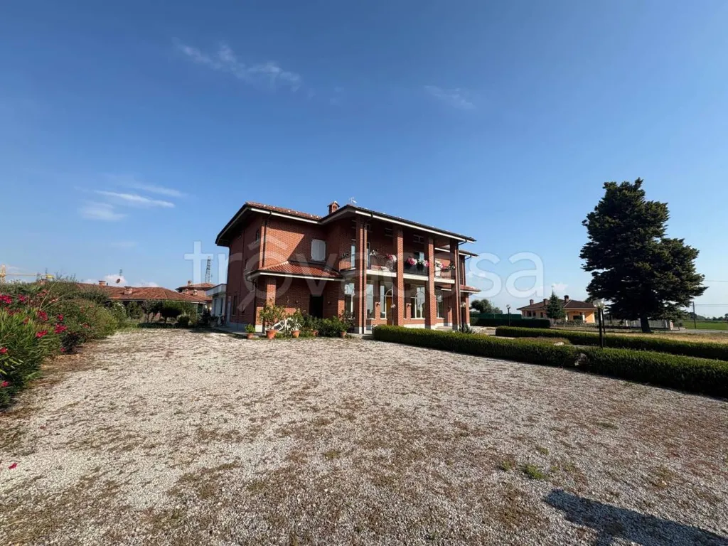 Extérieur - Bifamiliar Villa with Commercial Space in Fossano