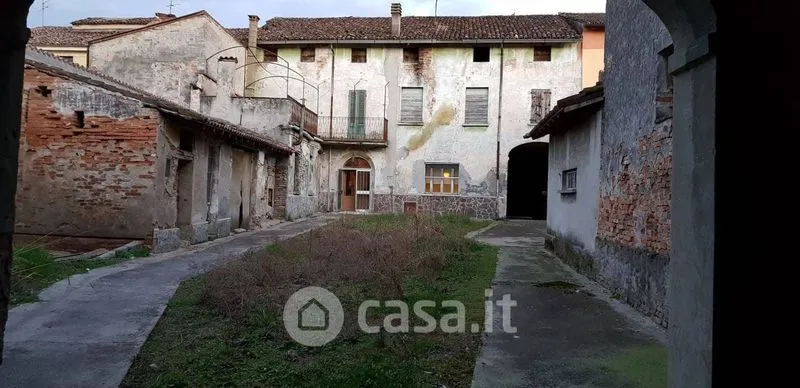 Jardin - Historic Villa with Courtyard in Gazzuolo Centre