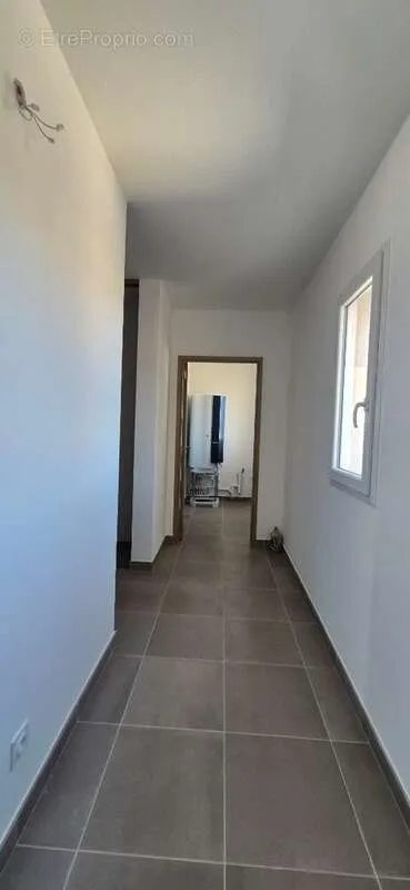 Esik - T2 with Terrace in Lucciana