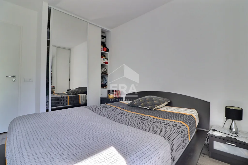 Bedrooms - Modern Flat with Parking in Franconville