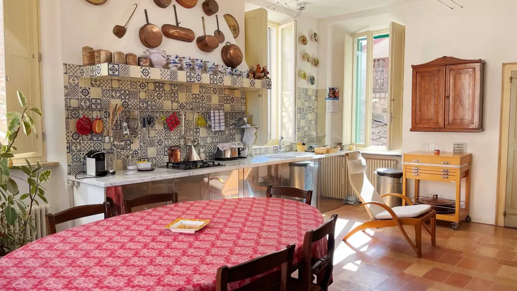 Söögituba - Restored Apartment with Central Location in Osimo