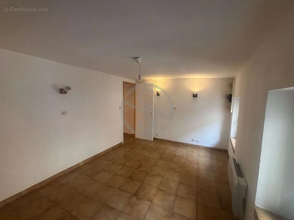 Toad - Two-Unit Building with Rental Income in Annonay