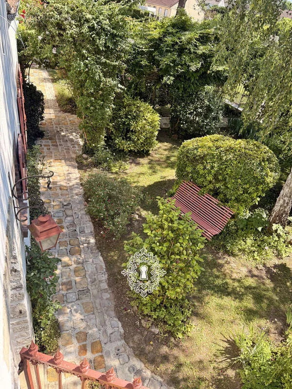 Giardino - Briarde Property with Garden in Yonne