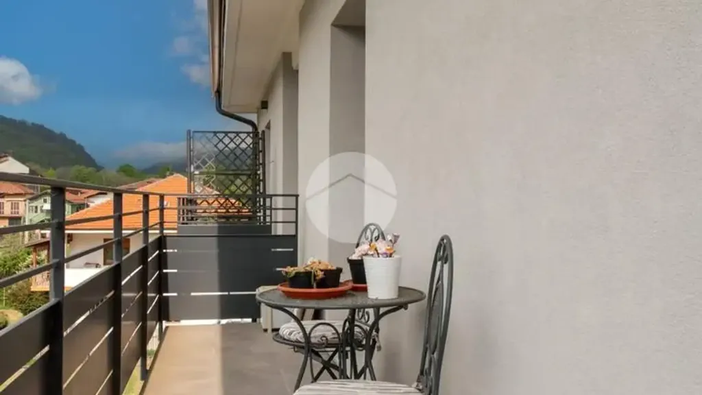 Balcone - Fully Rented Apartment with Balcony in Giaveno