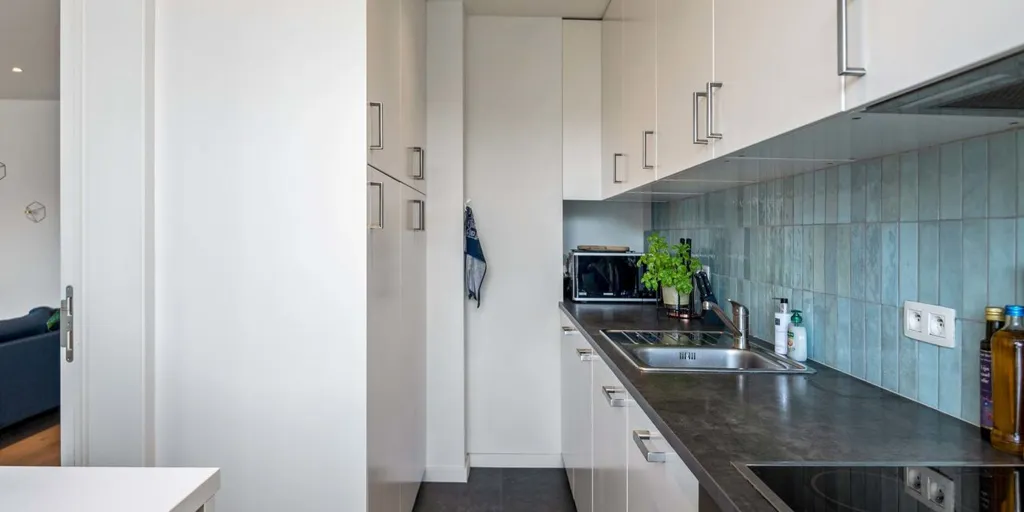Cuisine - Appartement rénové avec terrasse à Wilrijk