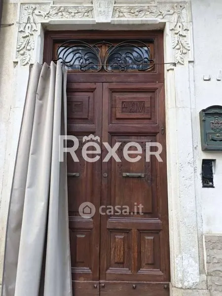 Välivaade - Independent House with Garden in Raiano