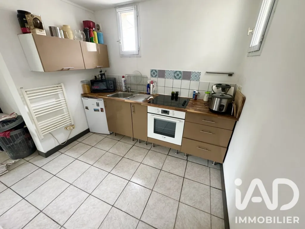 Kitchen - 1-Bedroom Flat in Jargeau Centre