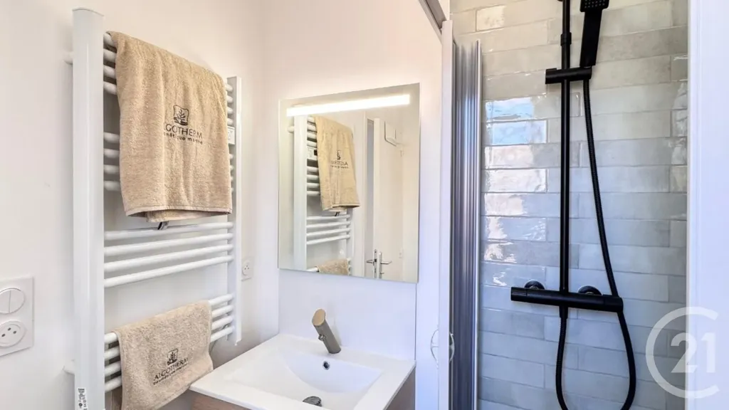 Bagni - Furnished Studio Apartment in Toulon