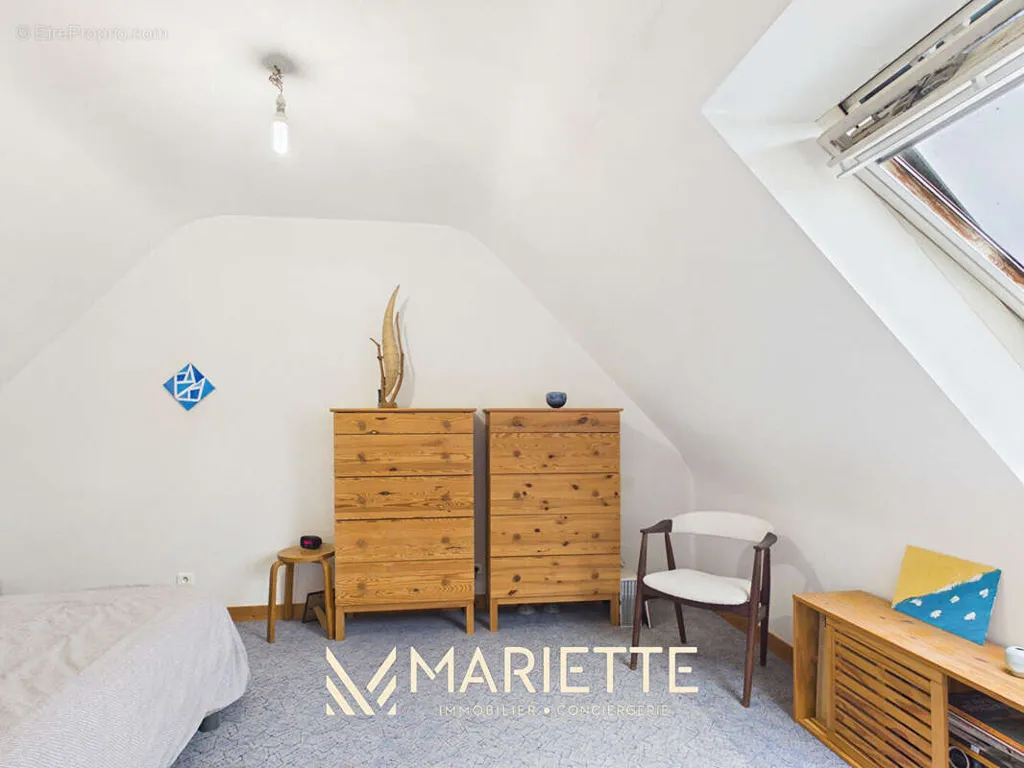 Magamistoad - Beachfront House with Studio in Beg-Meil