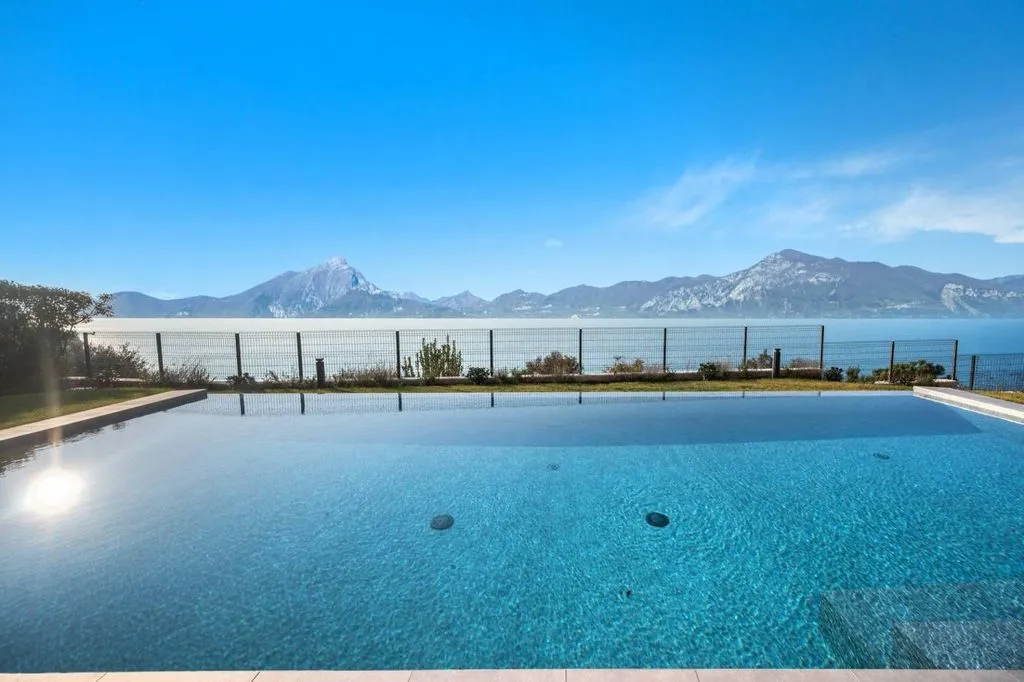 Piscine - Luxury Apartment with Pool in Torri del Benaco