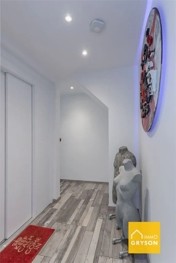 Esik - Luxurious Penthouse with Panoramic Views in Zwevezele