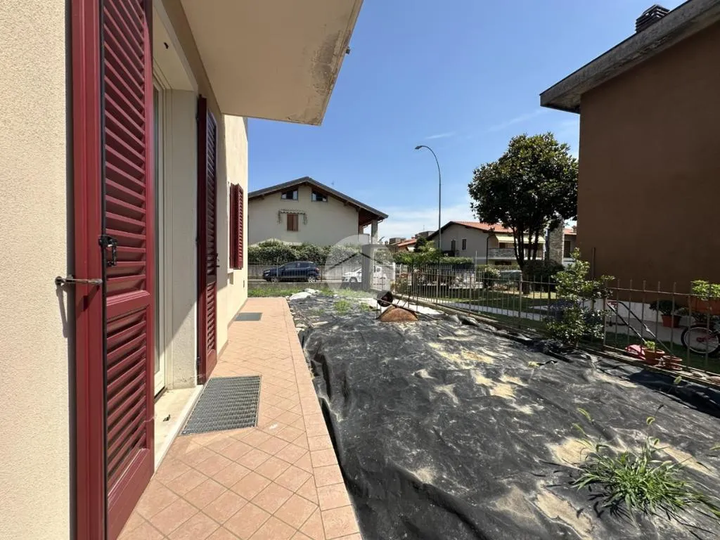 Garden - Semi-Detached Villa with Garden in Rovato