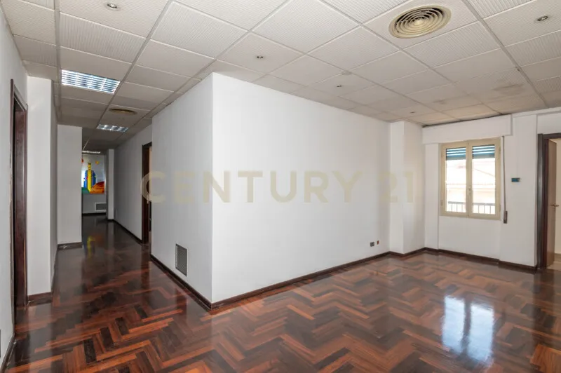 Kabinet - Panoramic Apartment with Balcony in Ragusa